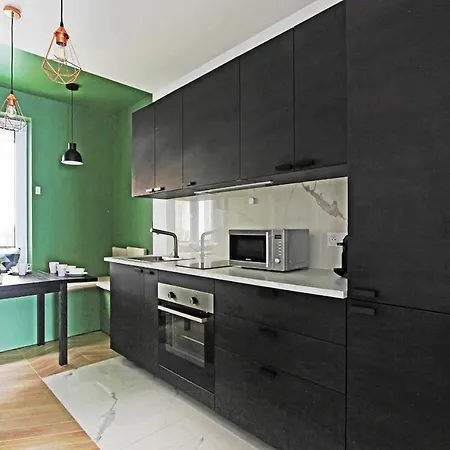 Modern Apt-1br-4p-atelier Des Lumieres Museum